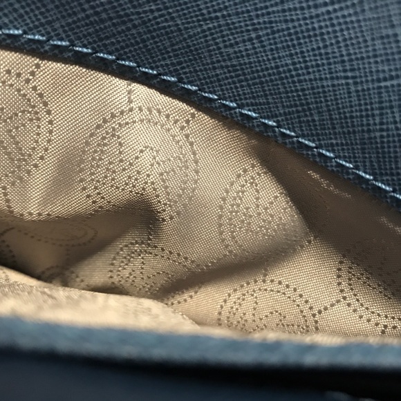 💎 Michael Kors Snakeskin Envelope Clutch - Picture 5 of 5